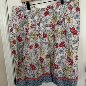 Women’s Talbots Whimsical Floral 100% cotton lined skirt with Swiss dot texture